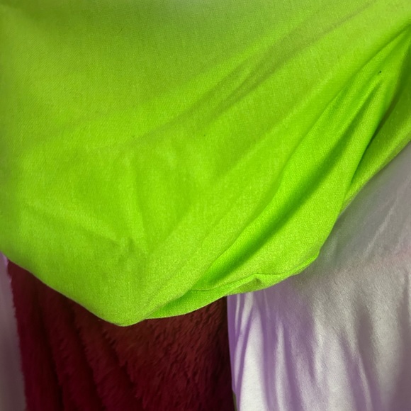 Green dino hoodie - Picture 2 of 5